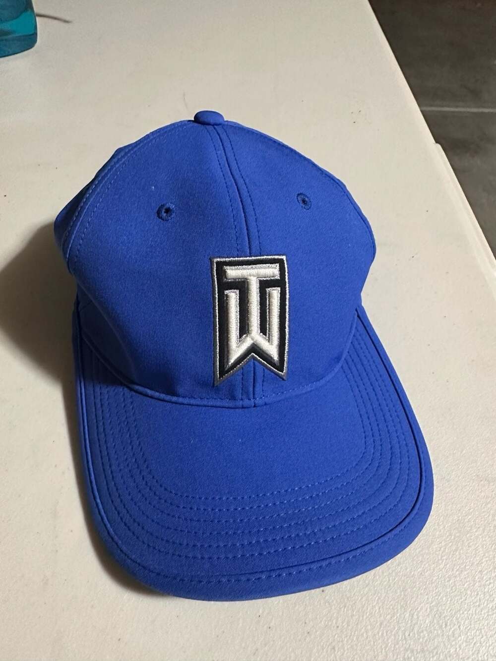 Vintage Nike Golf Tiger Woods TW Logo Blue Performance Cap